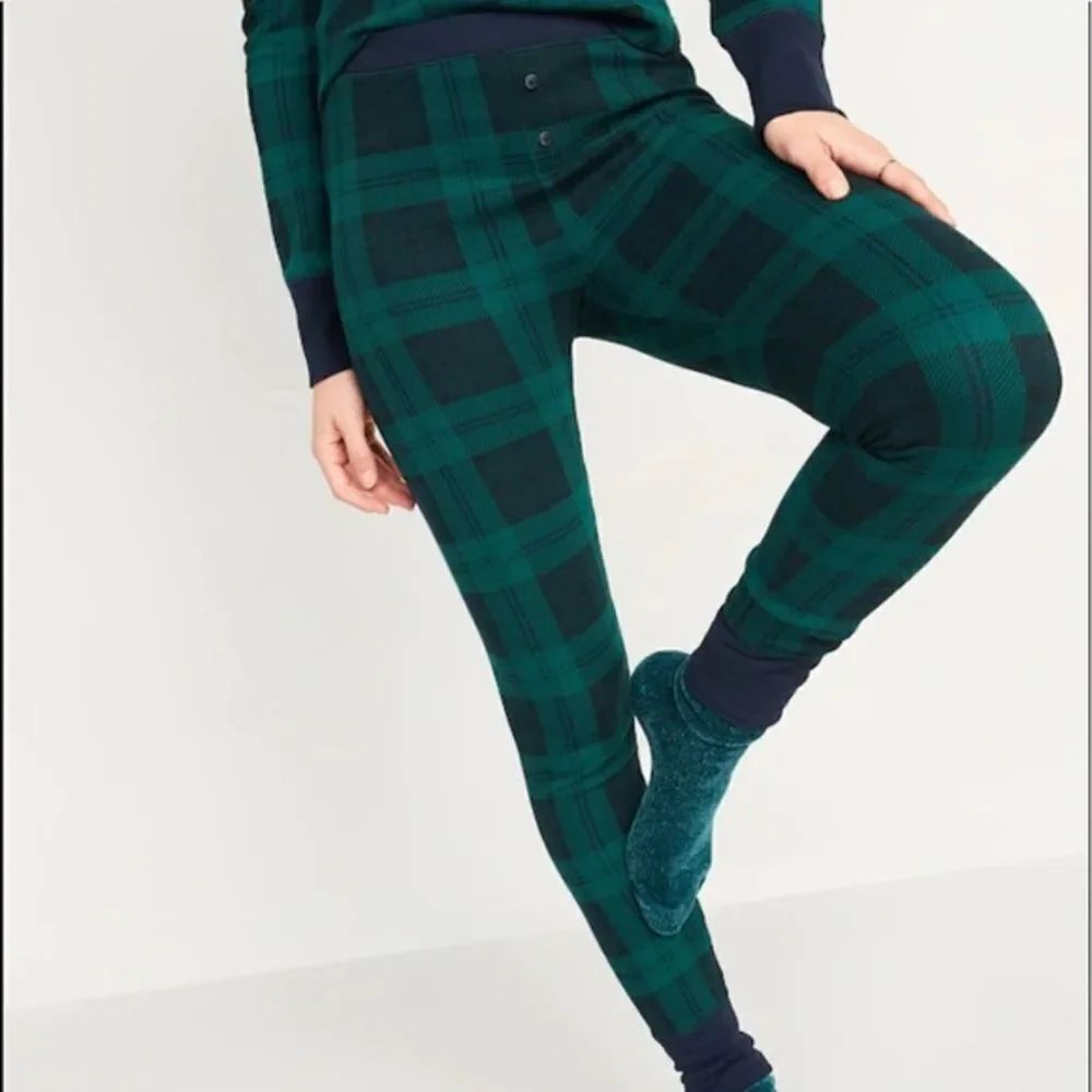 ✨ Old Navy Green Blue Plaid Pajama Pants ✨